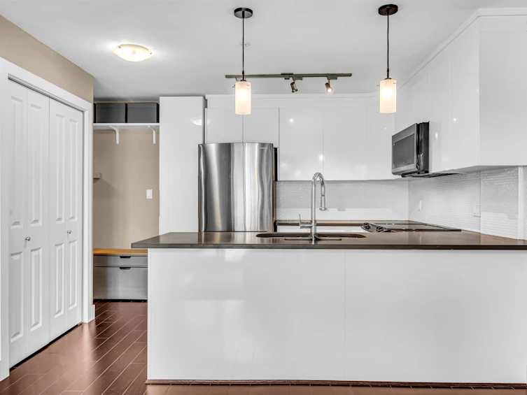 211-4338 Commercial Street, Vancouver, BC, V5N 5G6 - 16