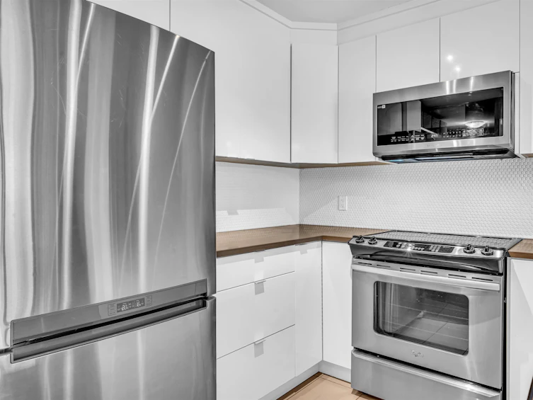 211-4338 Commercial Street, Vancouver, BC, V5N 5G6 - 14