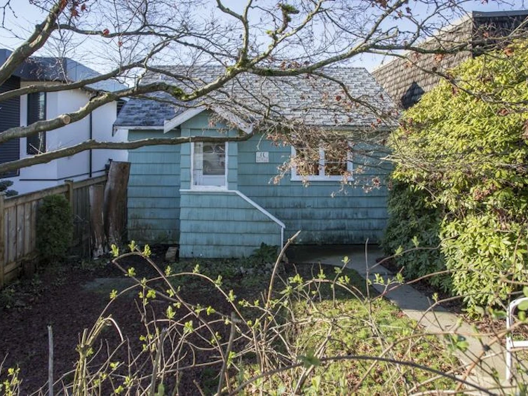 11 Hythe Avenue, Burnaby, BC, V5B 3H6 - 8