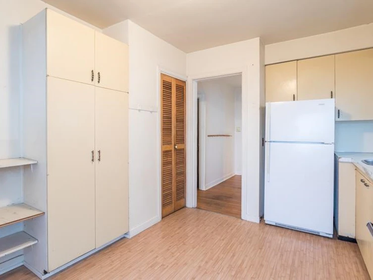 11 Hythe Avenue, Burnaby, BC, V5B 3H6 - 29