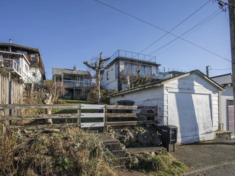 11 Hythe Avenue, Burnaby, BC, V5B 3H6 - 14