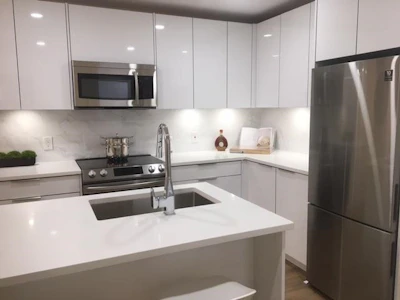 607-15739 Fraser Highway - 2