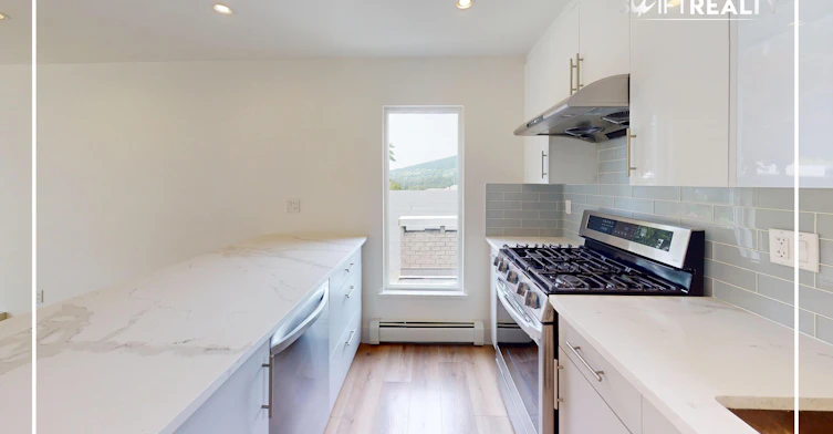 Main Level-819 Prospect Avenue, North Vancouver, BC, V7R 2M2 - 8