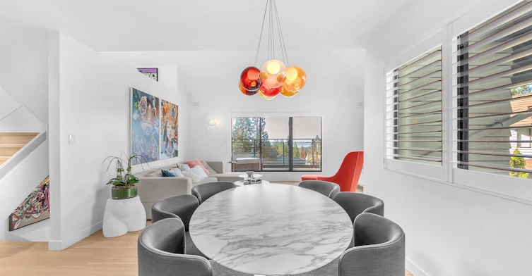 5706 Owl Court, North Vancouver, BC, V7R 4V6 - 9
