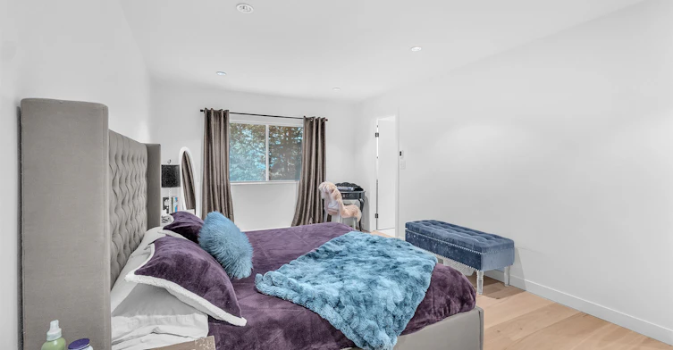 5706 Owl Court, North Vancouver, BC, V7R 4V6 - 24