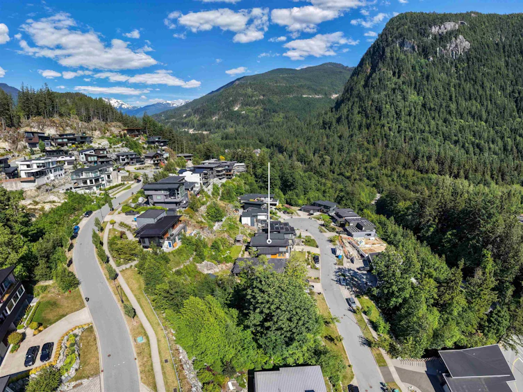 2237 Windsail Place, Squamish, BC, V8B 0T6 - 35