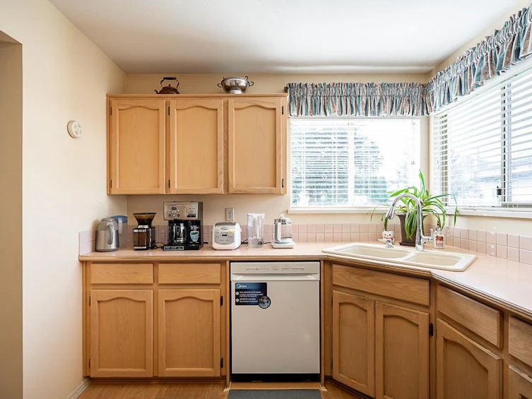 16156 94a Avenue, Surrey, BC, V4N 3A2 - 10