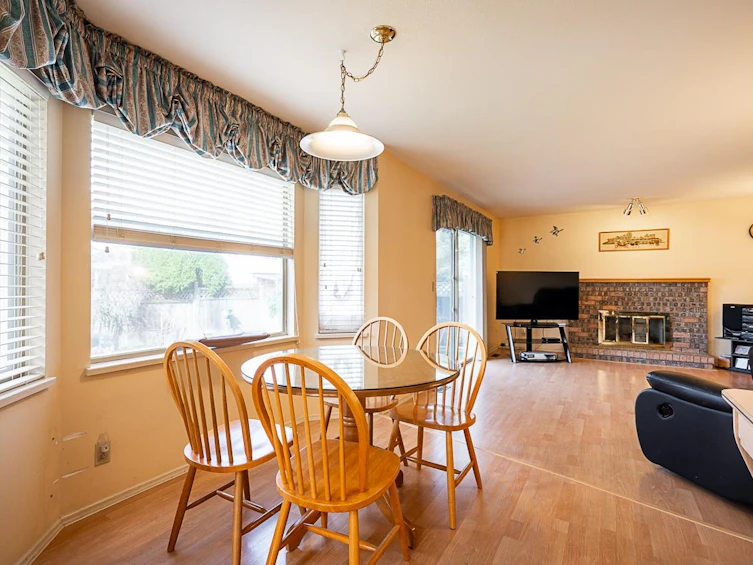 16156 94a Avenue, Surrey, BC, V4N 3A2 - 12