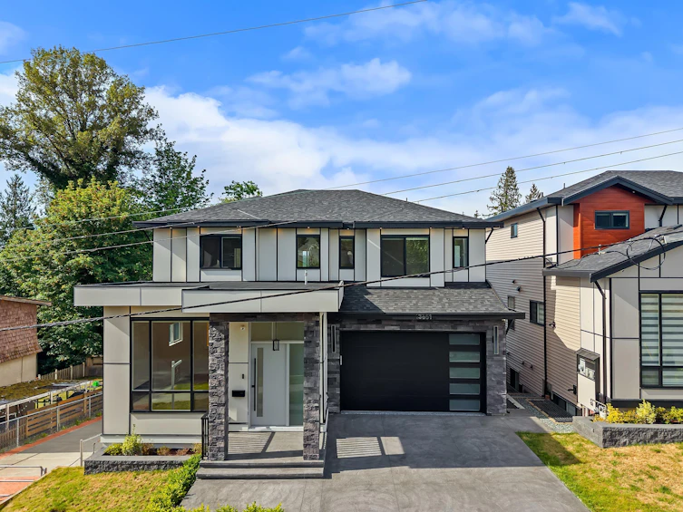 13851 114 Avenue, Surrey, BC, V3R 2L8