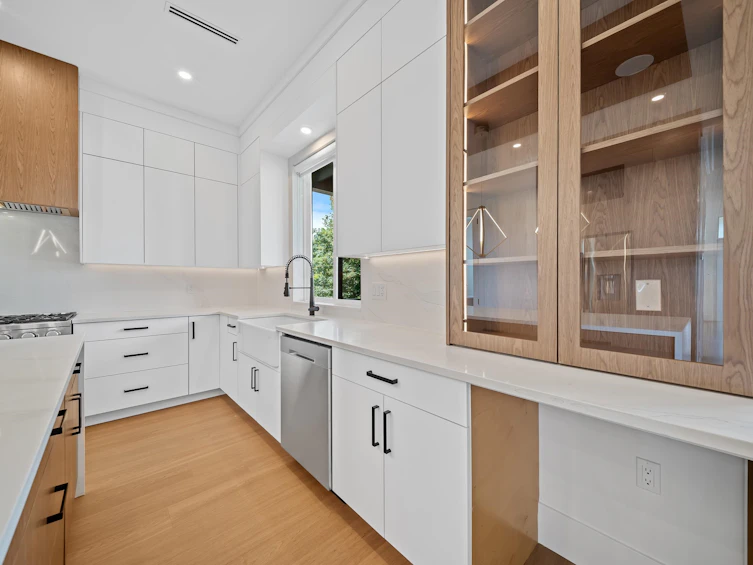 13851 114 Avenue, Surrey, BC, V3R 2L8 - 14