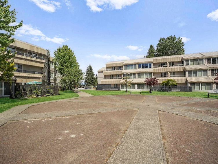310-9635 121 Street, Surrey, BC, V3V 7L8 - 15