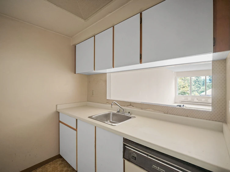 310-9635 121 Street, Surrey, BC, V3V 7L8 - 9