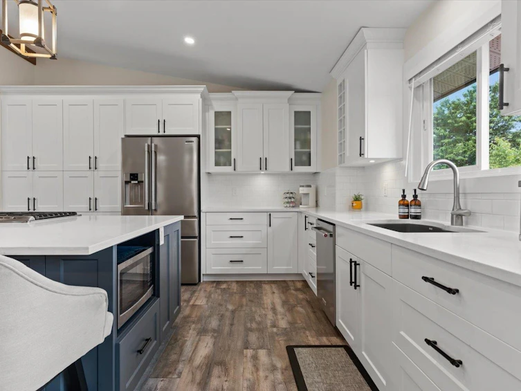 46111 Roy Avenue, Chilliwack, BC, V2R 2C2 - 8