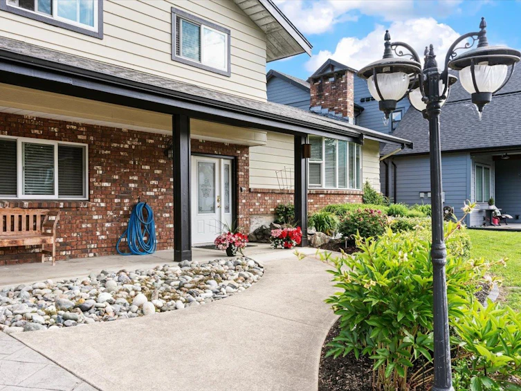 46111 Roy Avenue, Chilliwack, BC, V2R 2C2 - 4