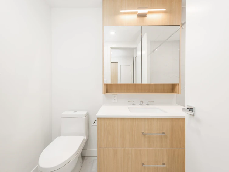 313-9675 King George Boulevard, Surrey, BC, V3T 2V3 - 14