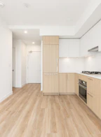 313 9675 King George Boulevard