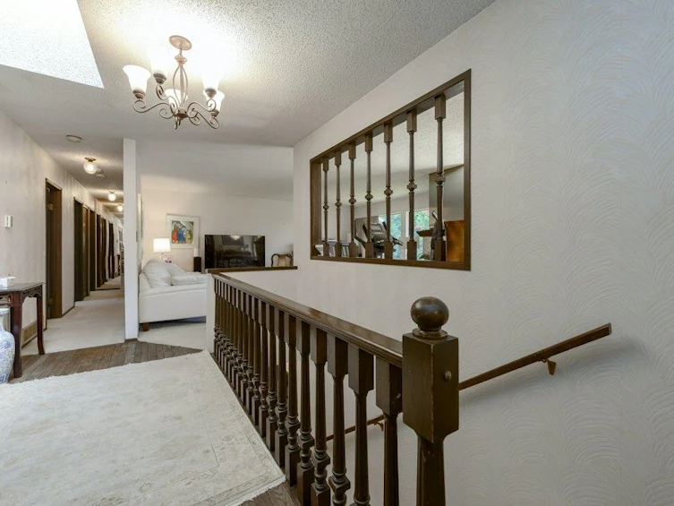 8194 Woodlake Court, Burnaby, BC, V5A 3P4 - 2
