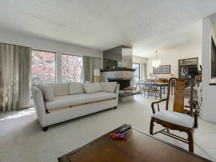 8194 Woodlake Court, Burnaby, BC, V5A 3P4 - 5