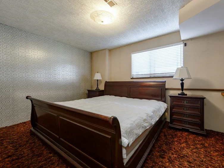 8194 Woodlake Court, Burnaby, BC, V5A 3P4 - 31