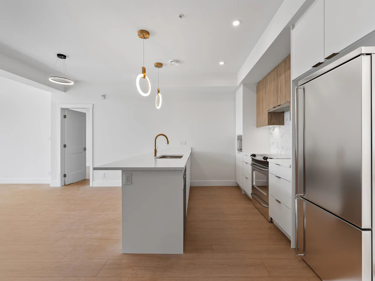 403-2233 156 Street, Surrey, BC, V4A 4V3 - 2