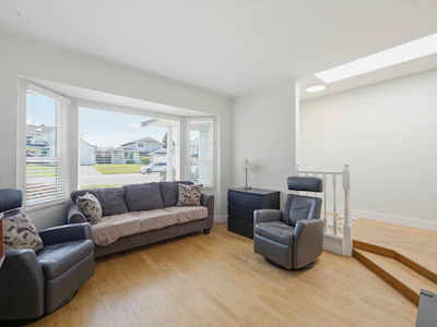 20989 95a Avenue - 5