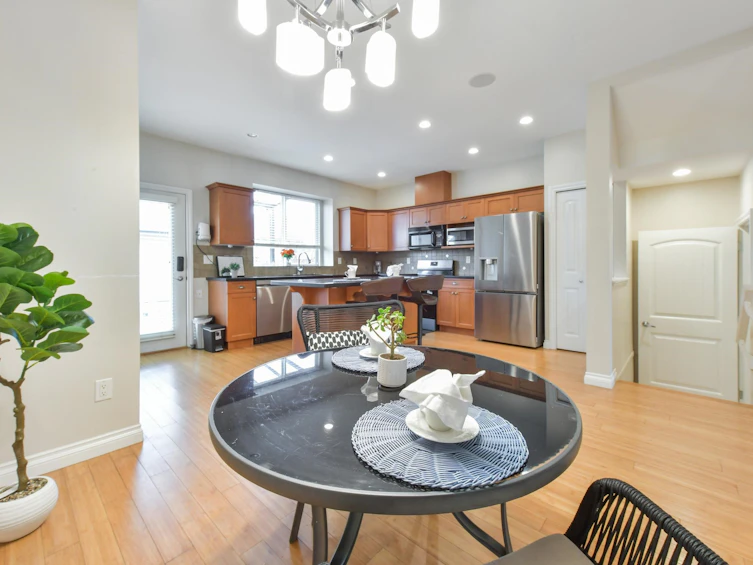 18043 70 Avenue, Surrey, BC, V3S 6X3 - 8