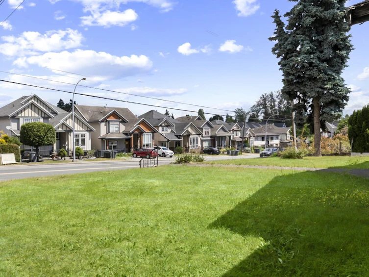 12140 96 Avenue, Surrey, BC, V3V 1W4 - 5