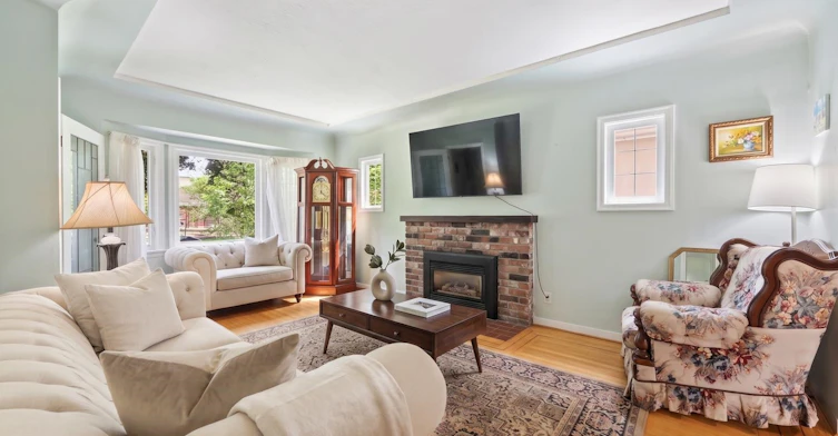 3079 Crown Street, Vancouver, BC, V6R 3W4 - 2