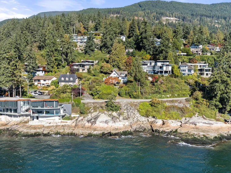 3721 Sunset Lane, West Vancouver, BC, V7V 1N3 - 21