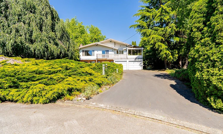 5462 Bakerview Drive