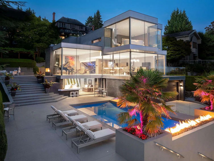 2331 Westhill Drive, West Vancouver, BC, V7S 2Z2