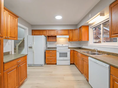8024 Cedar Street - 5