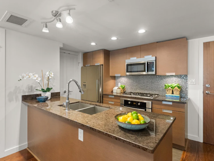 302-2507 Maple Street, Vancouver, BC, V6J 0E1 - 17
