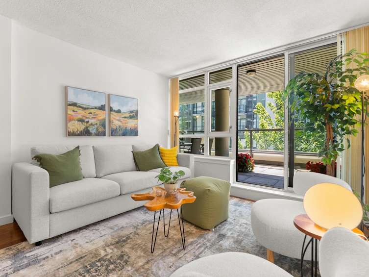 302-2507 Maple Street, Vancouver, BC, V6J 0E1 - 2