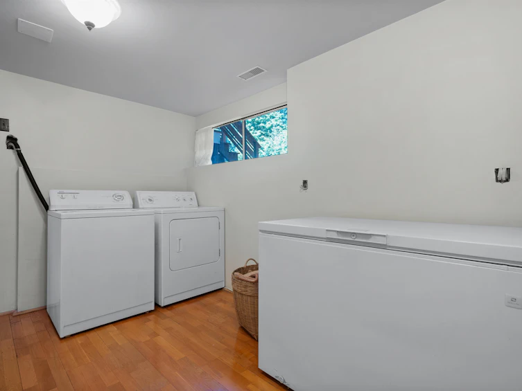 697 Plymouth Drive, North Vancouver, BC, V7H 2H5 - 33