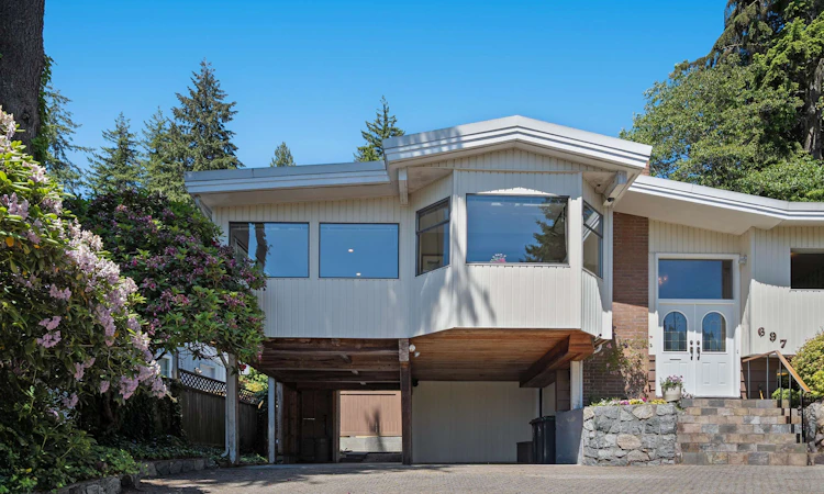 697 Plymouth Drive