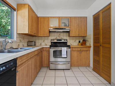 697 Plymouth Drive - 4