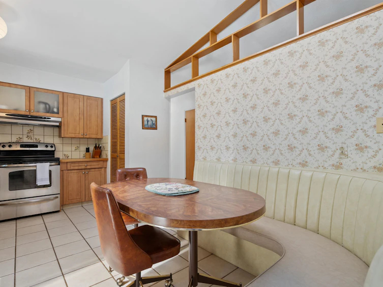 697 Plymouth Drive, North Vancouver, BC, V7H 2H5 - 7