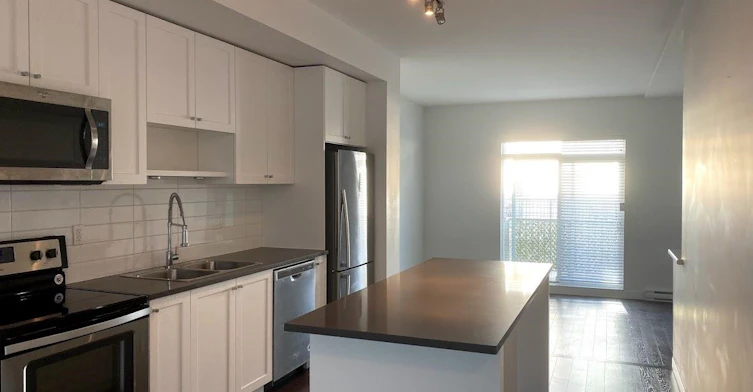 8130 136 A Street, Surrey, BC, V3W 1H9 - 2
