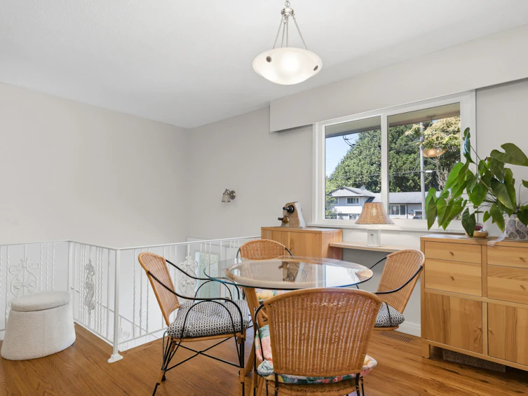 13750 Blackburn Avenue, Surrey, BC, V4B 2Y8 - 8