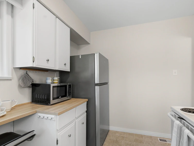 13750 Blackburn Avenue, Surrey, BC, V4B 2Y8 - 7