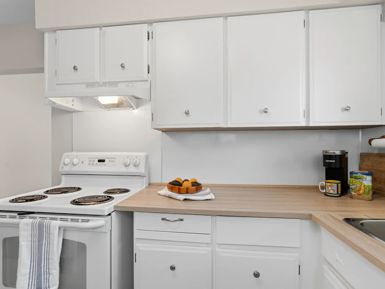 13750 Blackburn Avenue, Surrey, BC, V4B 2Y8 - 6