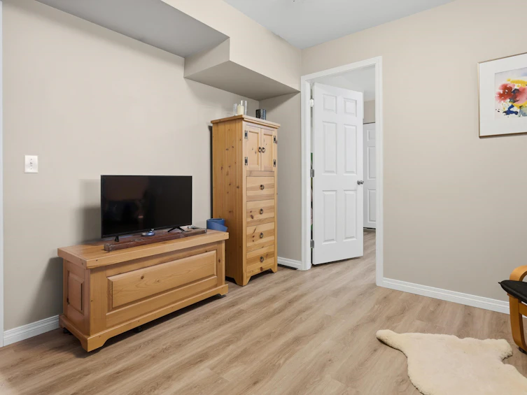 13750 Blackburn Avenue, Surrey, BC, V4B 2Y8 - 23