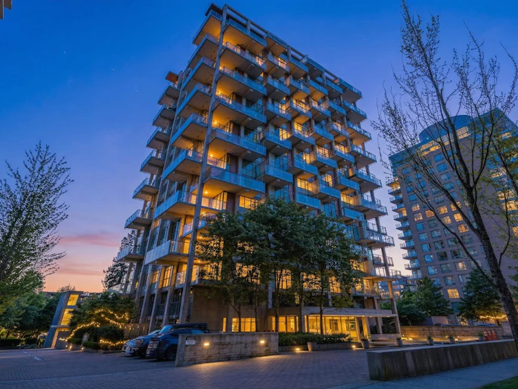 203-5782 Berton Avenue, Vancouver, BC, V6S 0C1