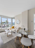 708 9060 University Crescent