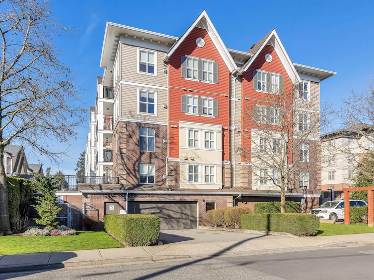 206-8933 Edward Street, Chilliwack, BC, V2P 4E2 - 2