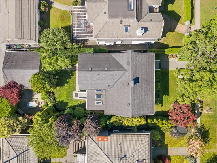 6555 Laburnum Street, Vancouver, BC, V6P 5M4 - 2
