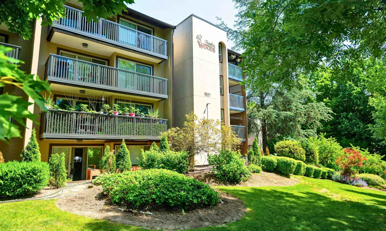 307-9857 Manchester Drive