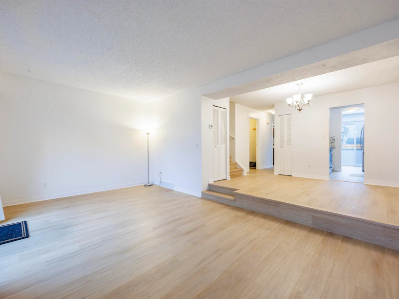 2 - 19022 119b Avenue, Pitt Meadows BC V3Y 1X5