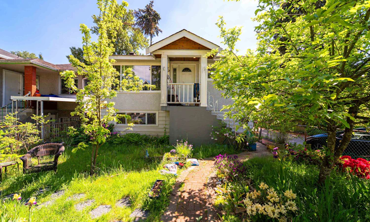 3446 William Street